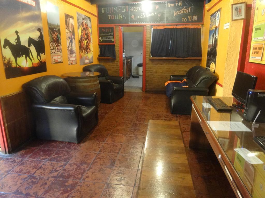 Hostel Internacional Мендоса Экстерьер фото