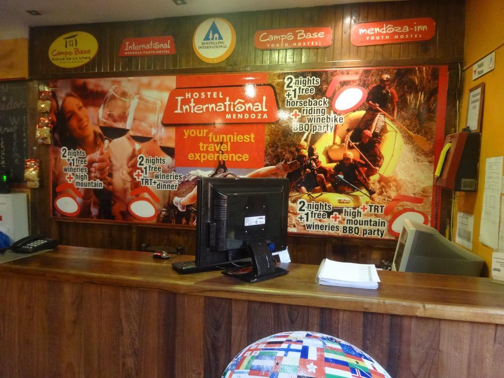 Hostel Internacional Мендоса Экстерьер фото