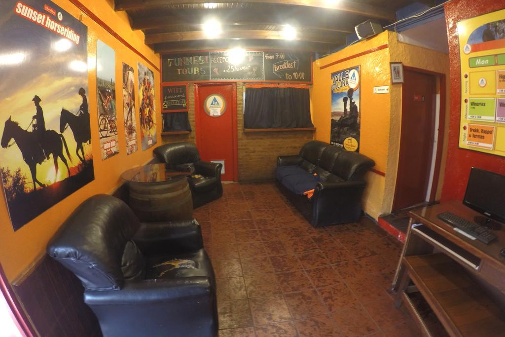 Hostel Internacional Мендоса Экстерьер фото