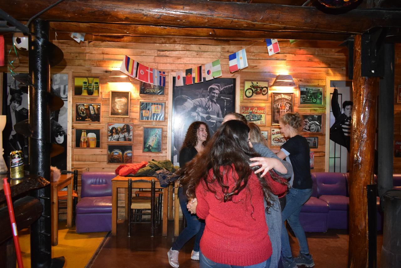 Hostel Internacional Мендоса Экстерьер фото